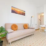 5 Min From Bus Stop- Wi-fi & Relax- *
