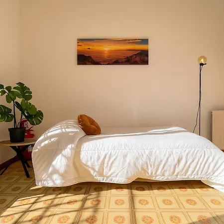 Near The Stadium-hospital-centre In شقة روما